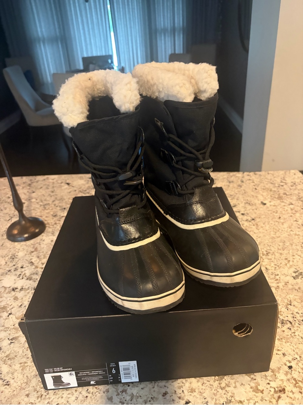Sorel Kids Black Snow Boots with Cream Faux-Fur Cuff